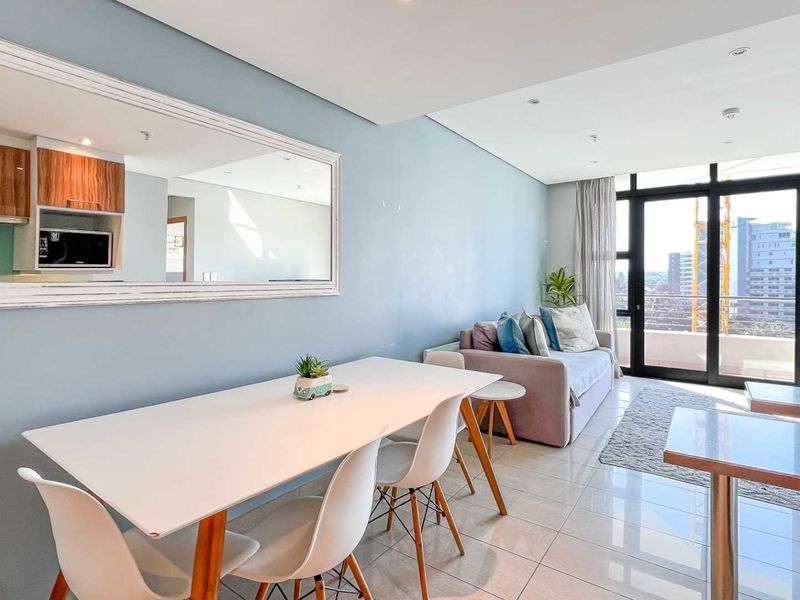 2 BEDROOM | 2 BATHROOM APARTMENT - Photo 4