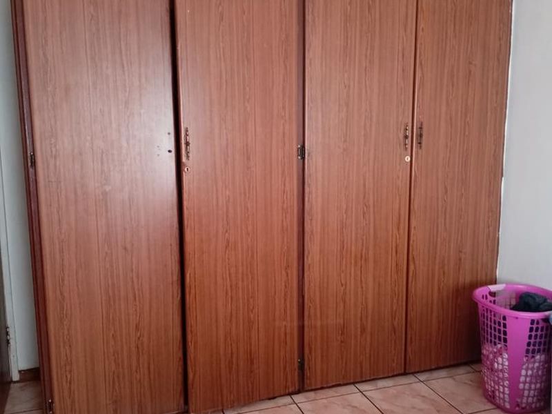 2 Bedroom Apartment in Overton Flats - Photo 8