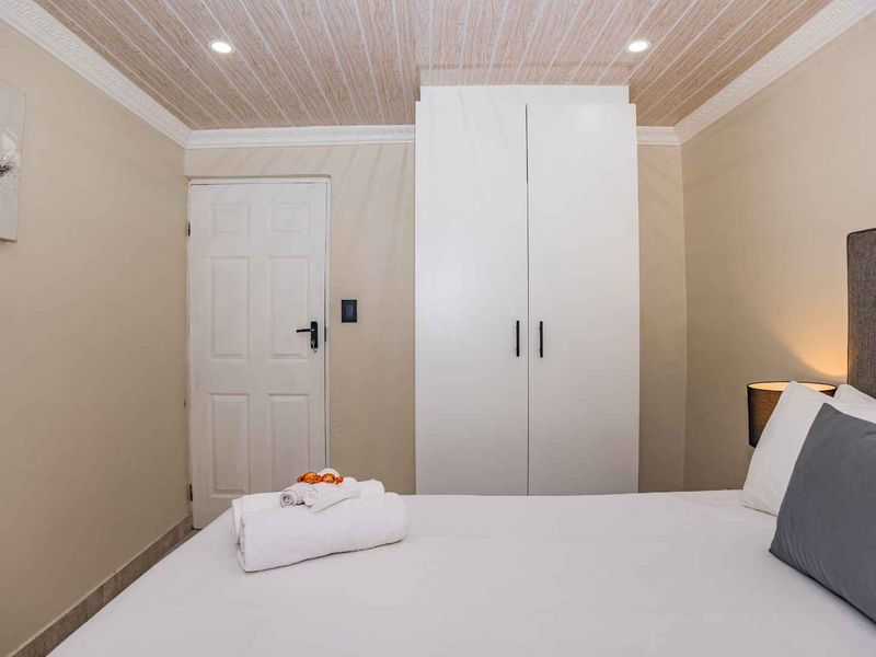 La Bella Vida Self Catering Apartments - Photo 7