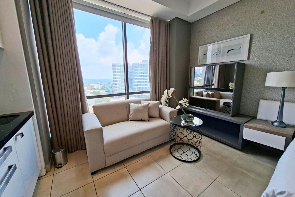 Stunning Furnished, 6th Floor Studio Apartment Available in Sandton Skye - Photo 4