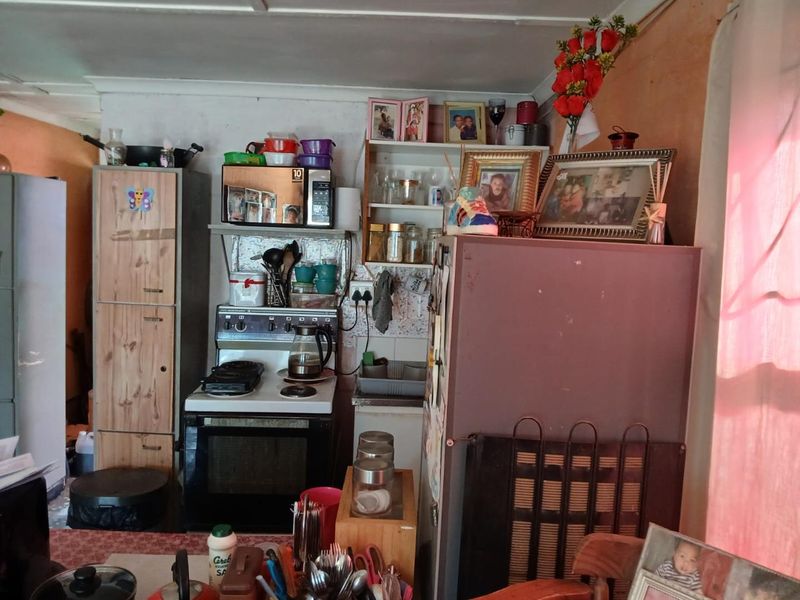 Charming 2 bedroom property available in Smartie Town, Groenheuwel, - Photo 10