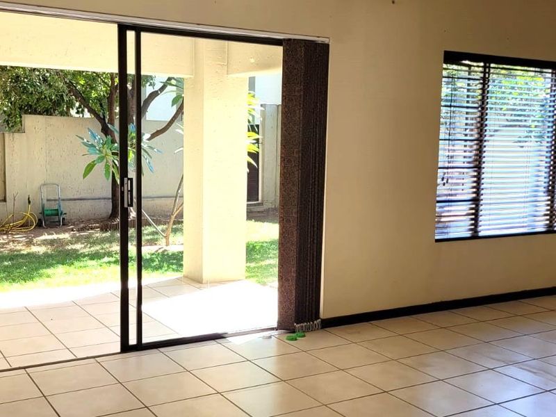 2 Bedroom Garden Duplex for Rent in Cedar Hills Private Estate - Photo 6