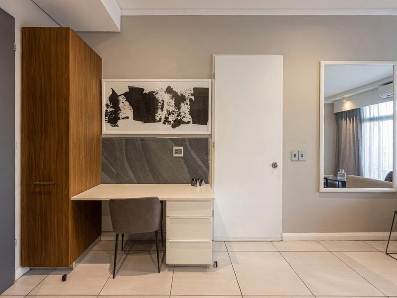 For Sale | 1 Bedroom, 1 Bathroom Apartment | The Capital Trilogy, Menlyn Maine - Photo 9
