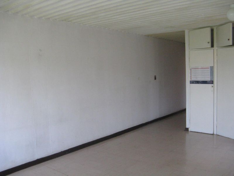 BACHELOR FLAT TO RENT IN ELOFFSDAL - Photo 7