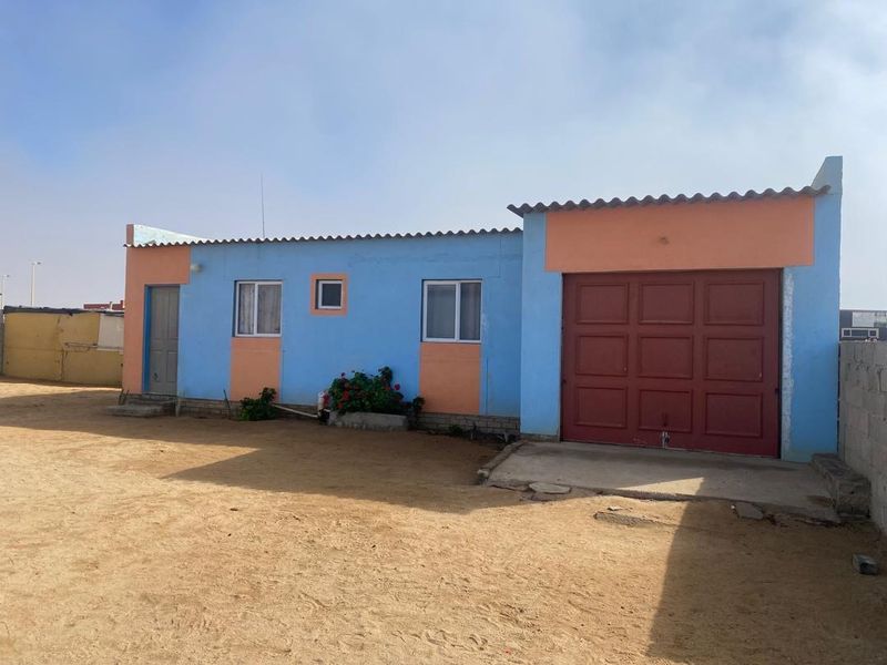 Big Erf house for sale - Photo 2