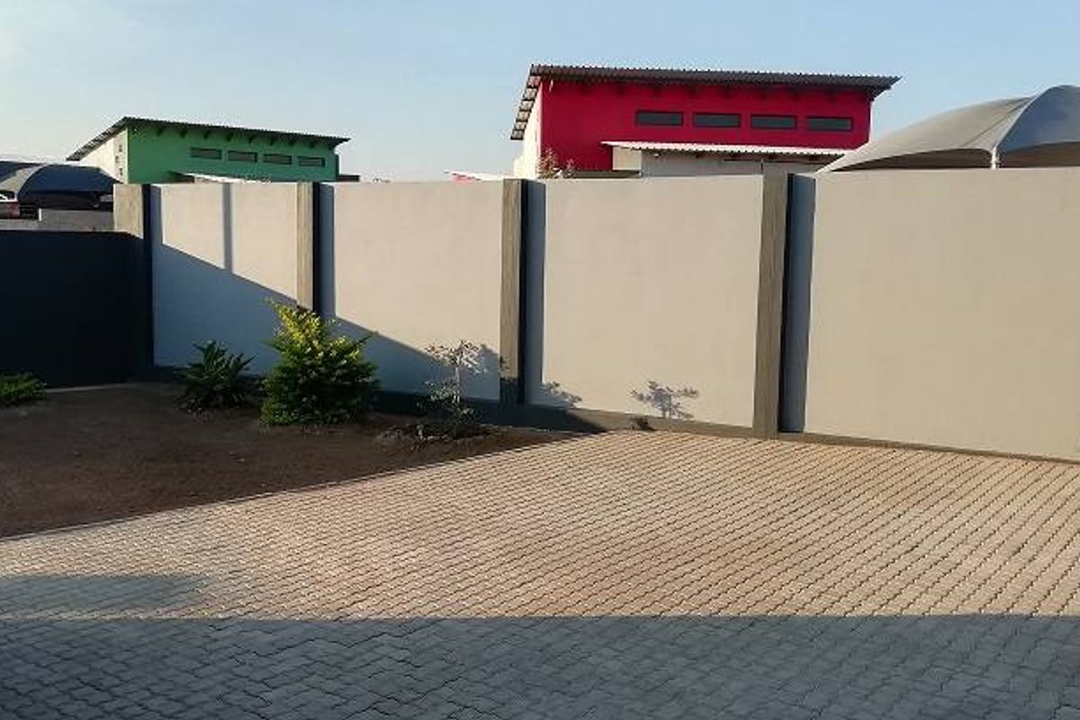 2 Bedroom House For Sale in Okahandja - Photo 3