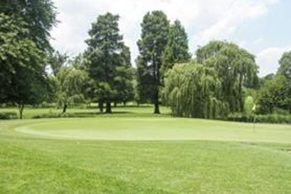 Golf course living at its Finest - Photo 2