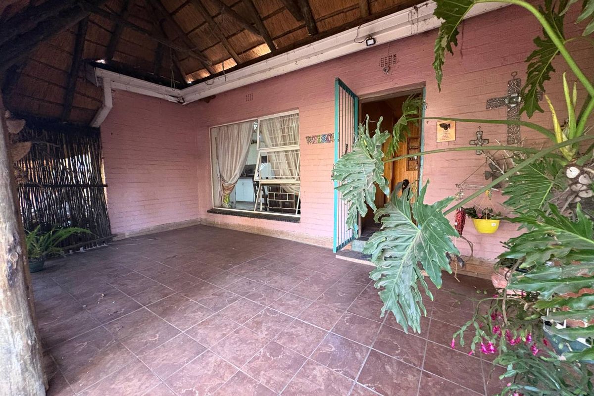 Fully Loaded 4-Bedroom Family Home on a 2,000m2 Corner Stand - Photo 4