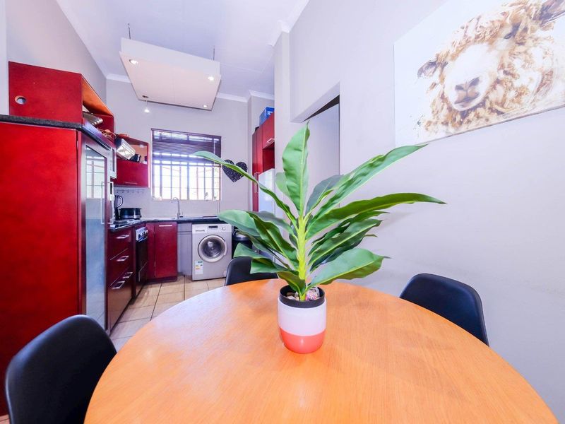 New Release! Kingsley Place in Saxonwold. - Photo 6