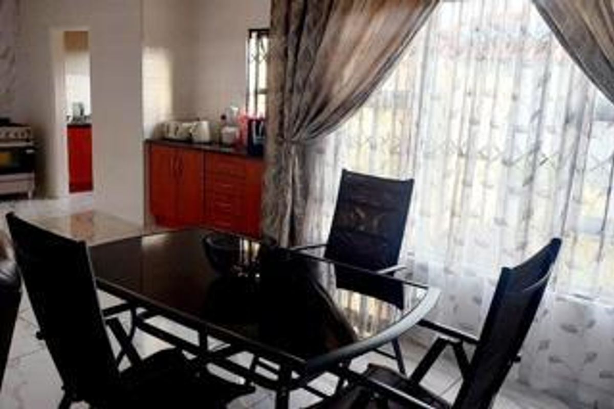 3 Bedroom House for Sale in Doornpoort - Photo 5