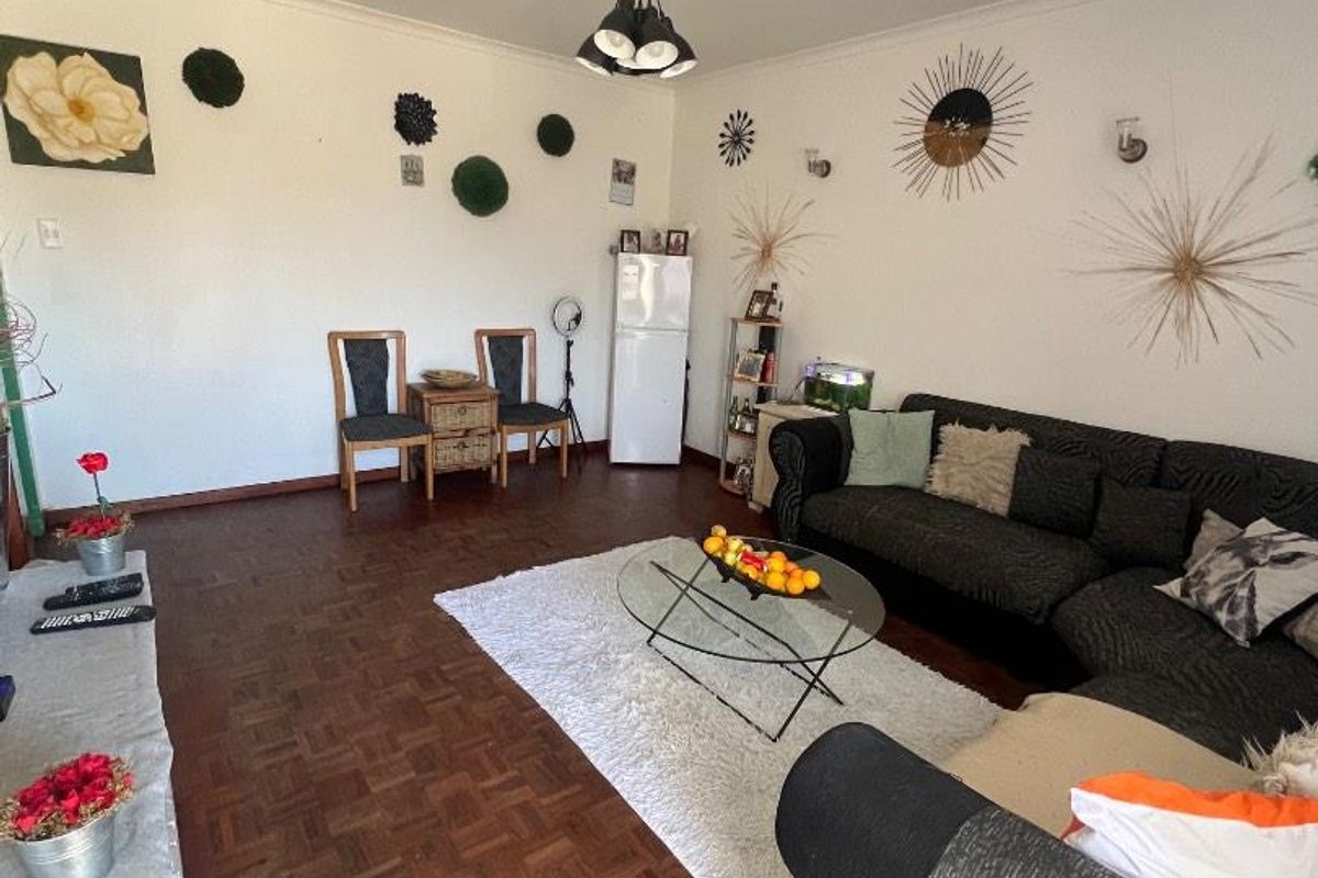 2 Bedroom Flat For Sale In Maitland - Photo 2