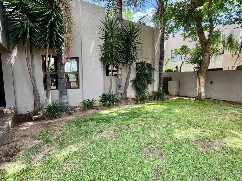 4 Bedroom House For Sale in Windhoek Country Club Estate - Photo 4