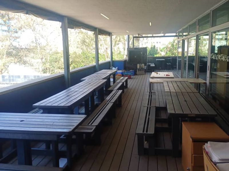 Office Building to rent - CBD - Photo 3