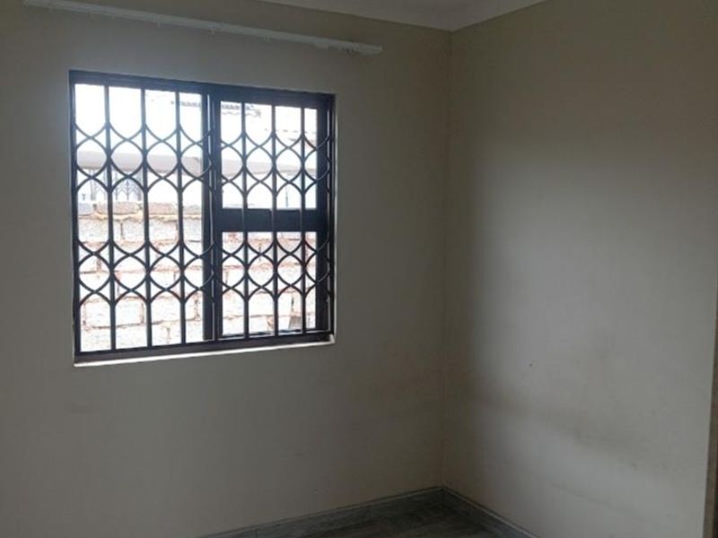 24/7 Monitored Security with Biometric Access | Executive 3-Bedroom Residence in Dawn City, Dawn Park Step into secure contemporary living - Photo 10