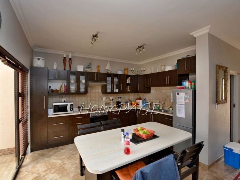 Ext 4 (South Dune), Henties Bay:  Beautiful unit in Sarah's Place is for sale - Photo 2