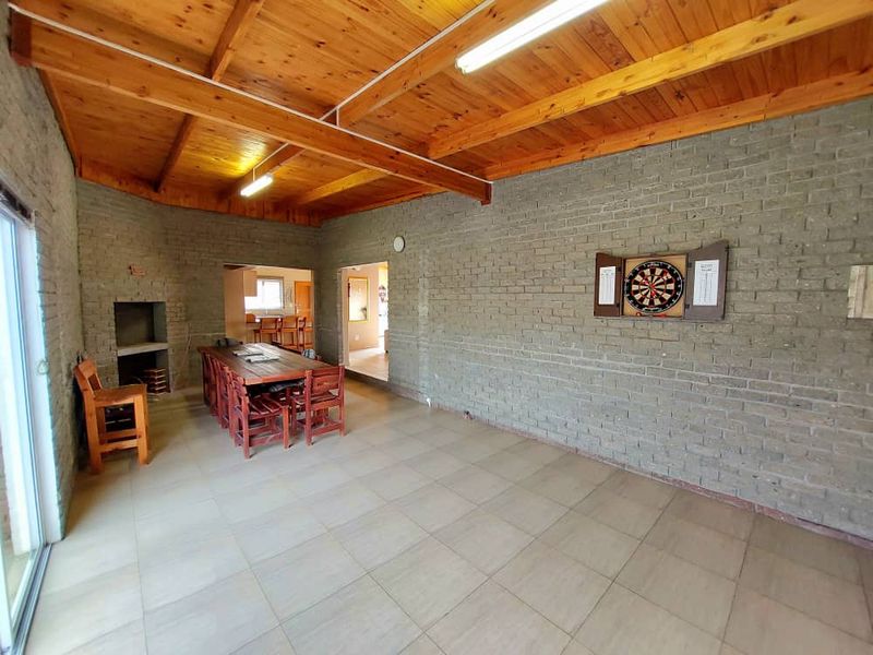 Savanna Self-Catering House with Flat - Photo 6