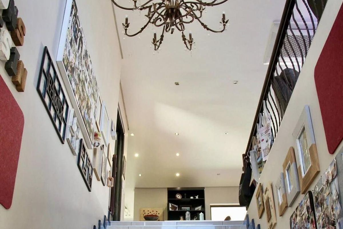 4 Bedroom House For Sale in Luxury Hill - Photo 5