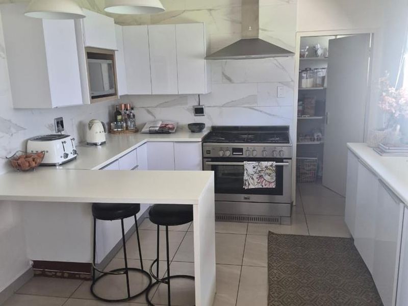 Klein Windhoek - Modern 3‐Bedroom House to Rent (From 1 Sept 2026) - Photo 8
