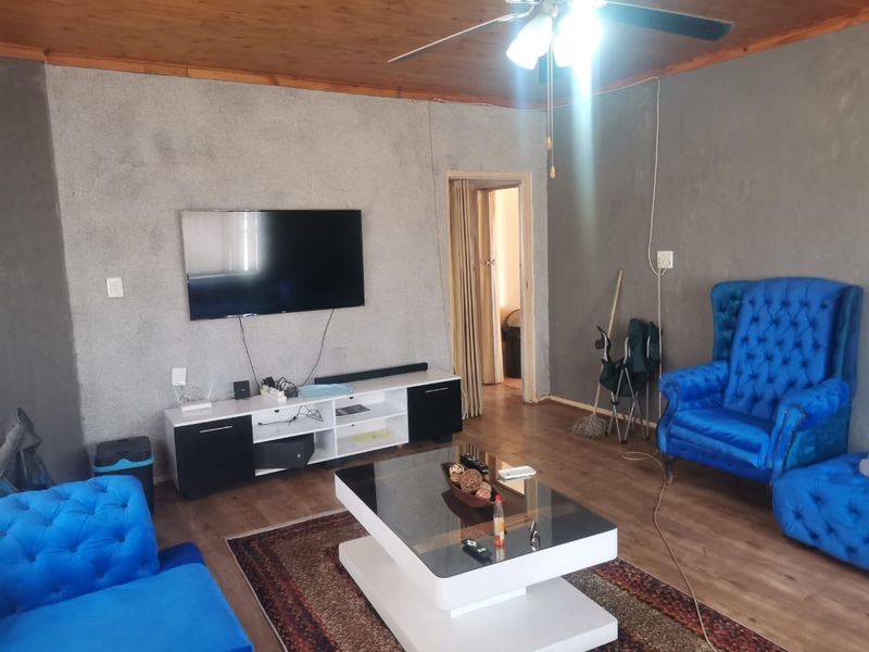 3 Bedroom House For Sale in Vanderbijlpark CW5 - Photo 8