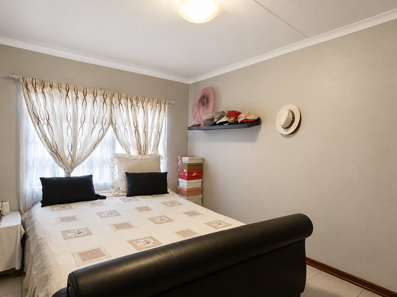 2-Bedroom First-Floor Apartment – Ideal Investment - Photo 8