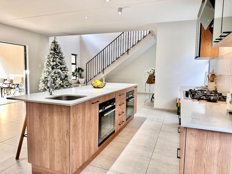 4bedrooms 3.5 bedrooms cluster to let - Photo 4