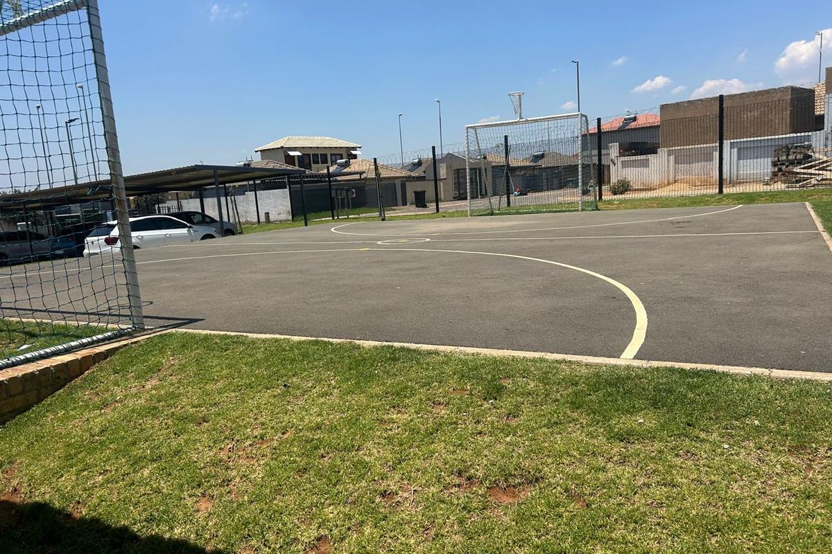 Proteas@Calyville, 2 Beds, 1 Bath -R 620 000 - Photo 2