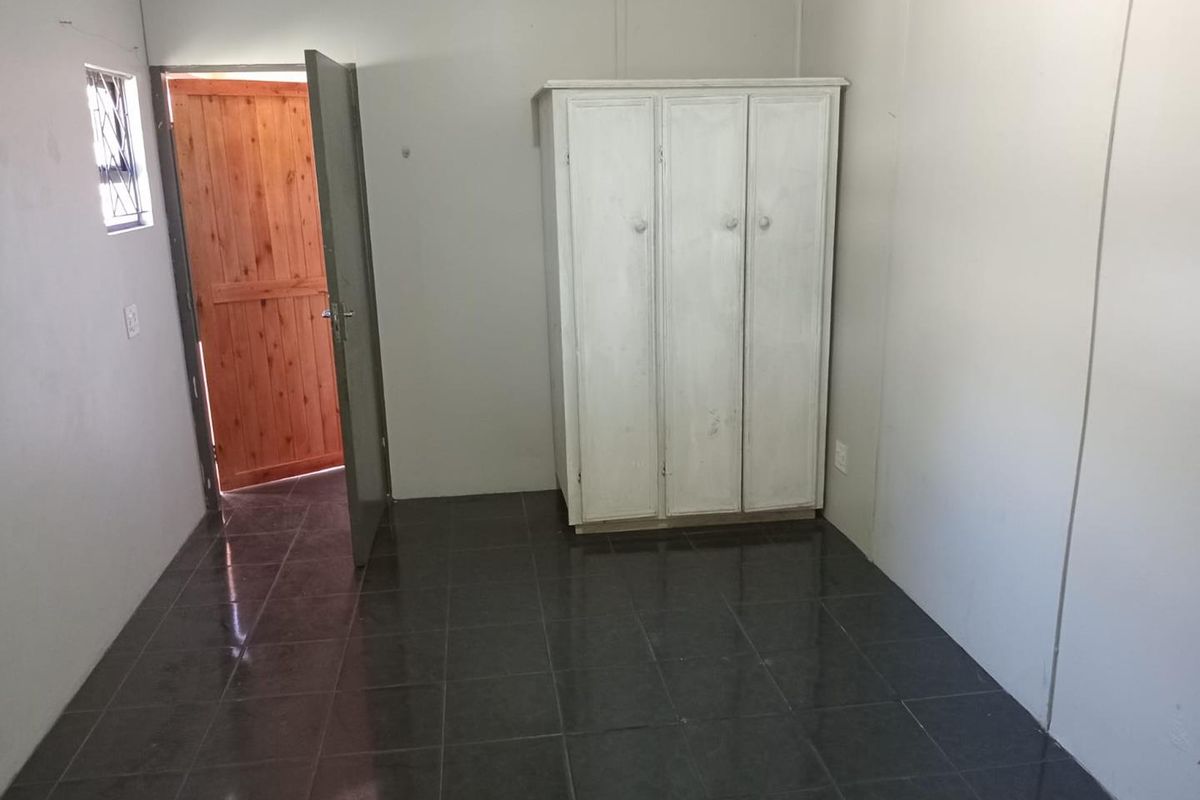 Affordable 2-Bedroom Rental Unit, Immediate Availability in Arboretum - Photo 4