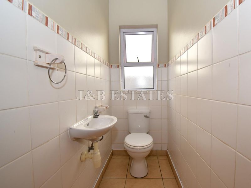 3-Bedroom House With Flatlet - Photo 8