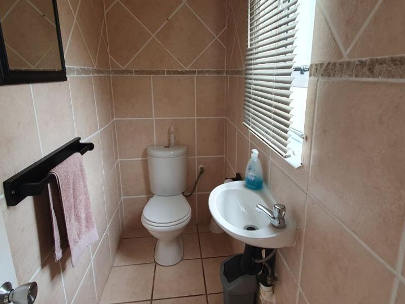 Furnished 3 Bedroom Duplex in Shelly Beach - Photo 6