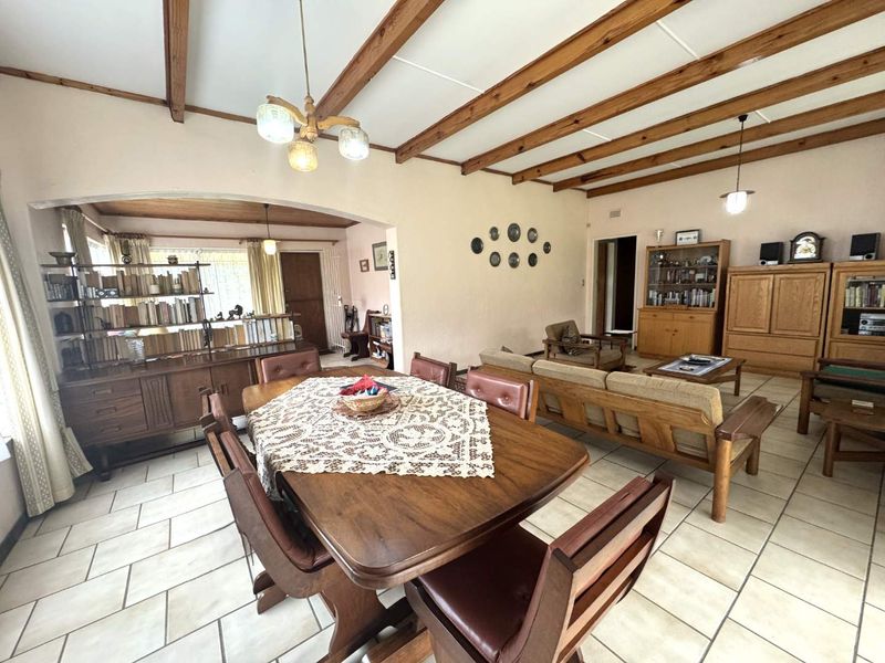 3 BEDROOM HOUSE FOR SALE IN CONSTANTIA PARK - Photo 3