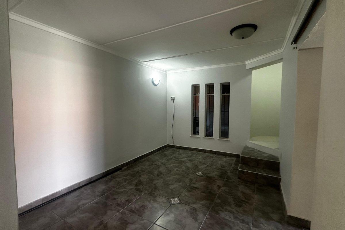 Spacious Double-Storey Duet with Endless Potential! - Photo 5