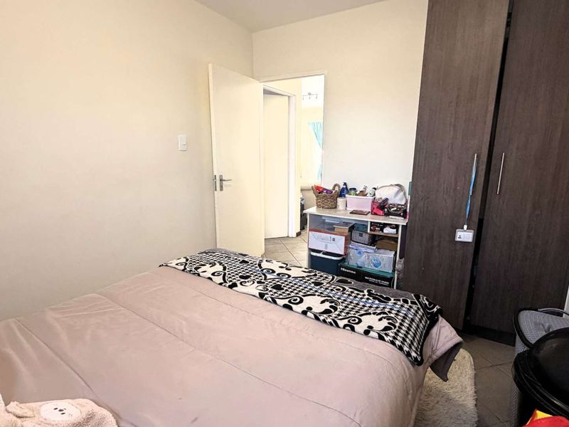 2 bedroom Ground Floor Apartment in a Secure Estate - Photo 9