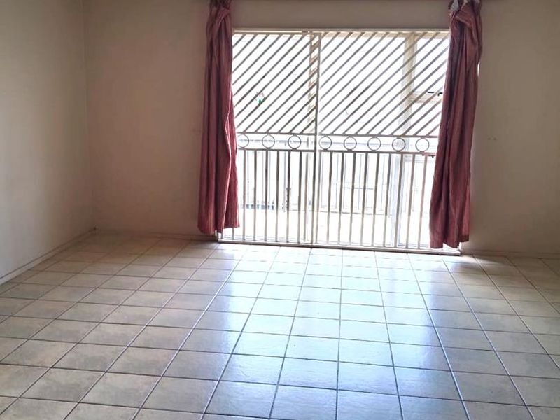 2 Bedroom Townhouse for Sale in Bardene - Photo 9