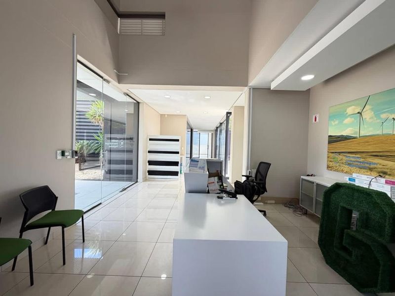 Offices To Let in Klein Windhoek - Photo 6