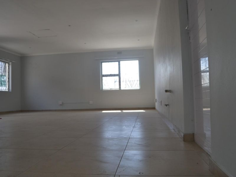 Versatile Open Plan Property for Rent in Litha Park, Khayelitsha - Photo 5
