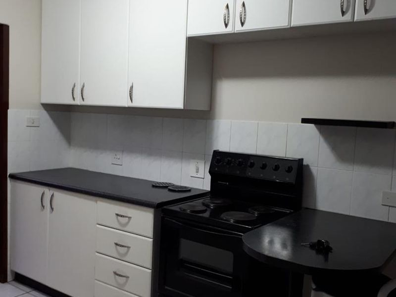 Own a Cozy 2-Bed Apartment in Central New Germany Today! - Photo 4