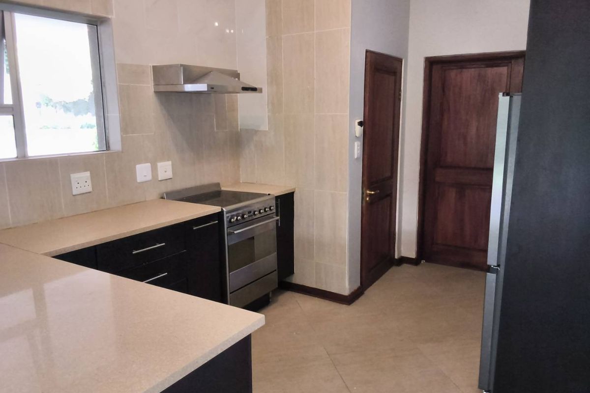 Flatlet/Cottage To Let - Bryanston - Photo 3