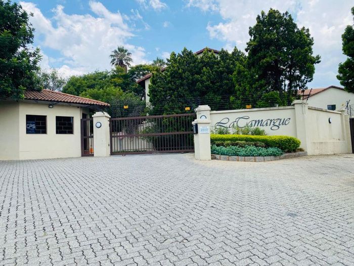 Property #2374075, Apartment For Sale in Morningside Hills