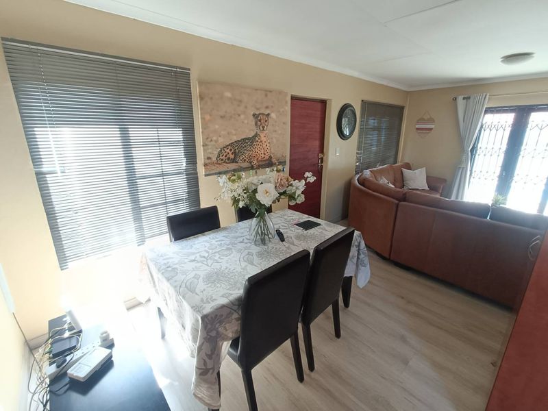 BEAUTIFUL FAMILY HOUSE FOR SALE IN ZWARTKOP!!!!!! - Photo 10