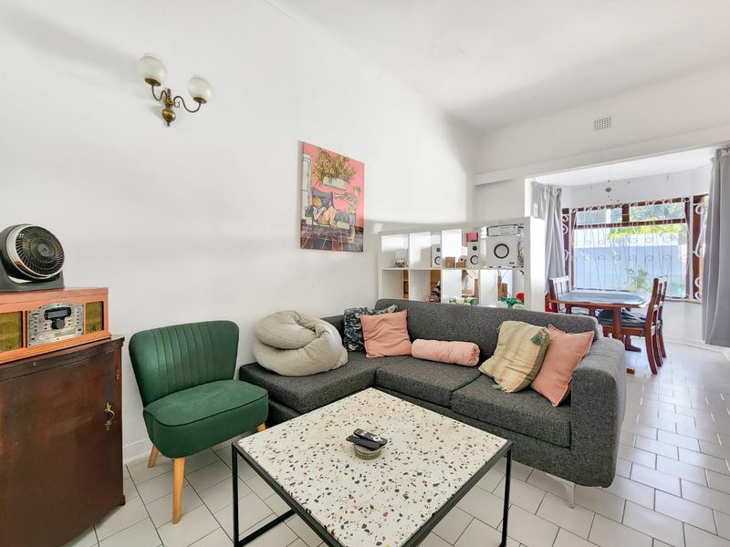 HOUSE IN SEA POINT - Photo 9