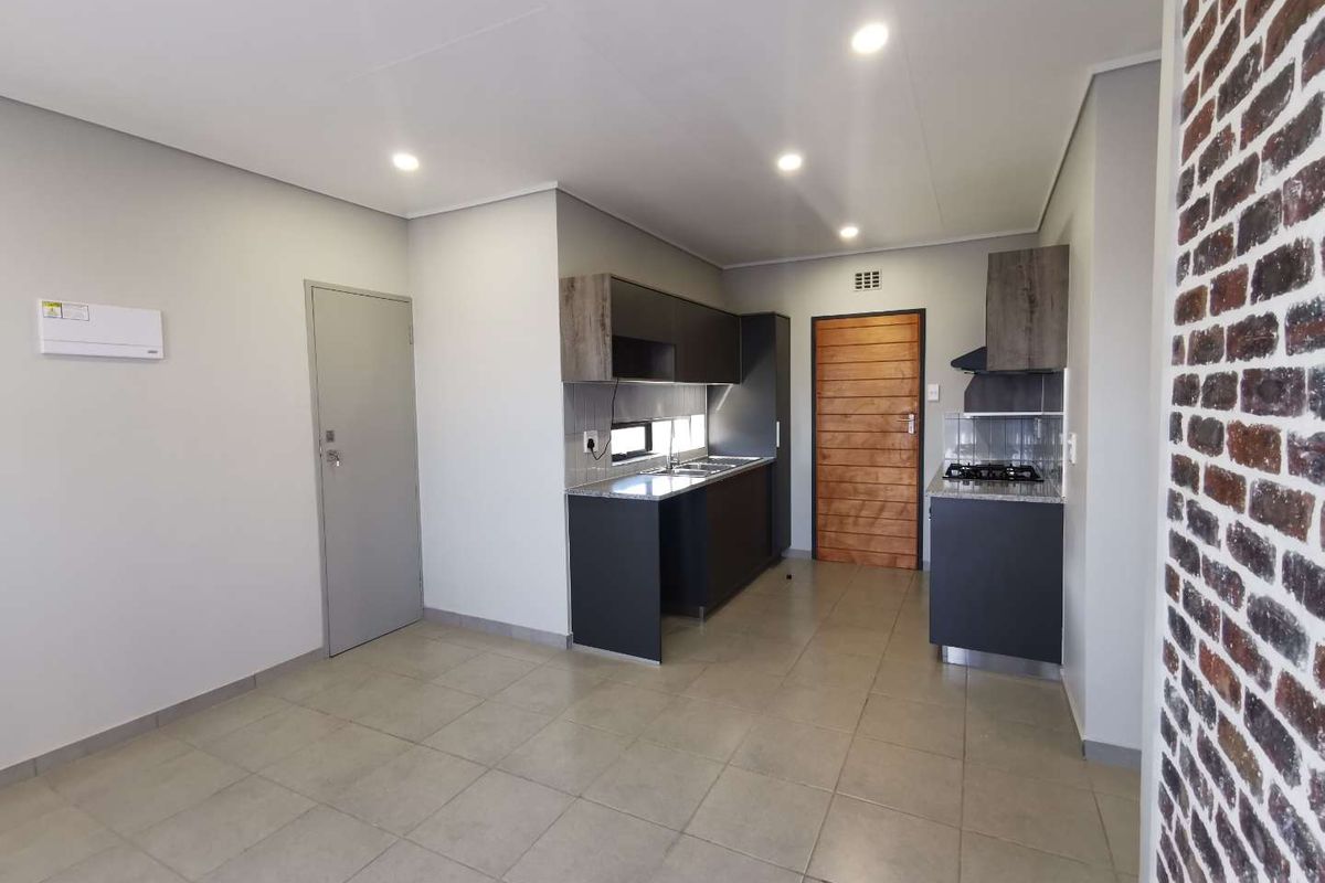 Modern 3-Bedroom Home for Rent in Leopard’s Rest Security Estate – Phase 3 - Photo 4