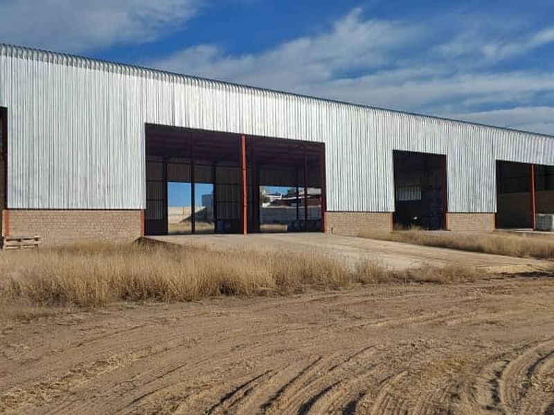 Versatile Property: Industrial, Residential & Office Spaces! - Photo 7