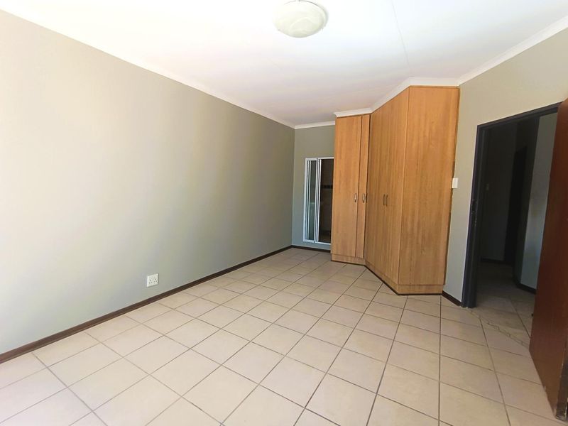 Modern Comfort Meets Smart Investment - Photo 9