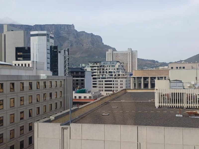 Iconic Premuim building office to let - Photo 9