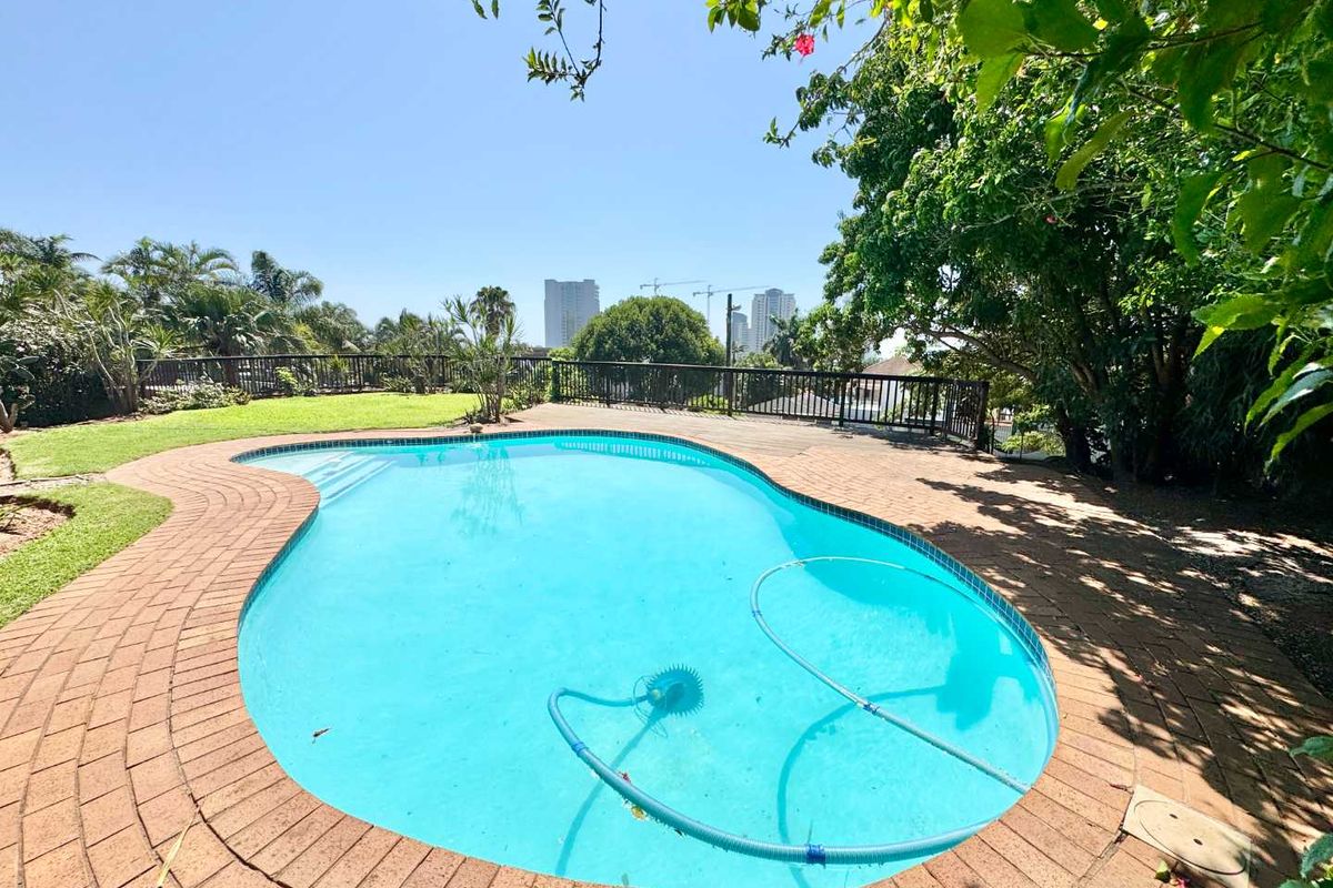 Hendra Estates - Beautiful, Level Home For Rent In Prime Umhlanga!! - Photo 2