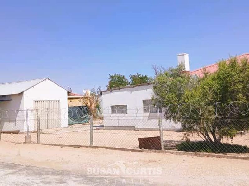 Family home in Usakos for sale - Photo 6