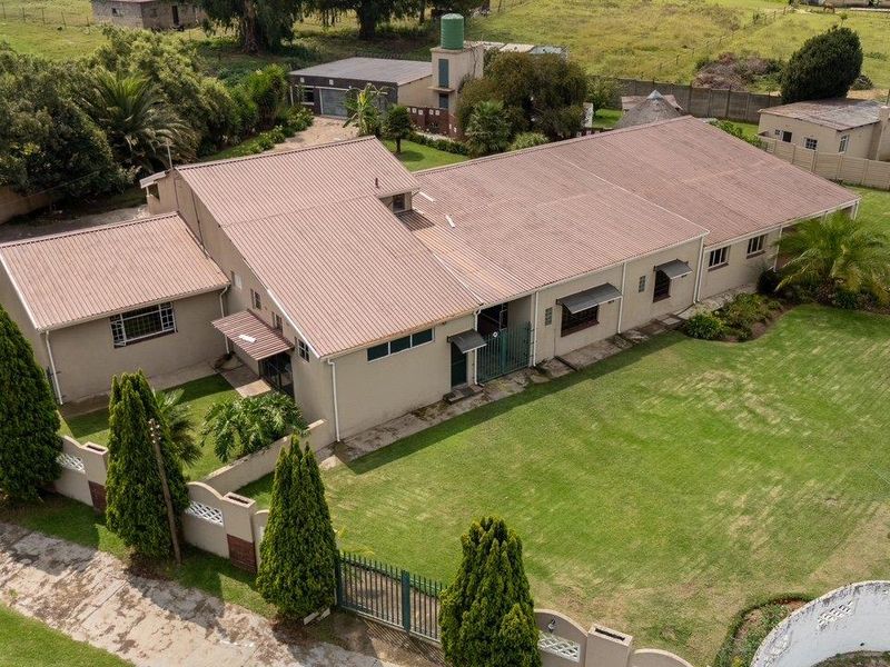 MIXED USE AGRICULTURAL HOLDING WITH WAREHOUSE & MULTIPLE DWELLINGS - Photo 5