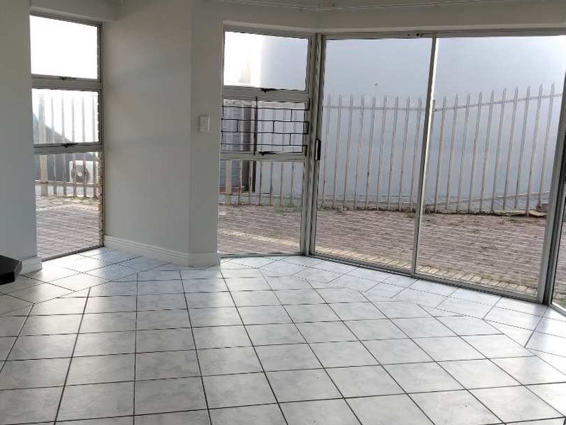 2 Bedroom for rental - Photo 7