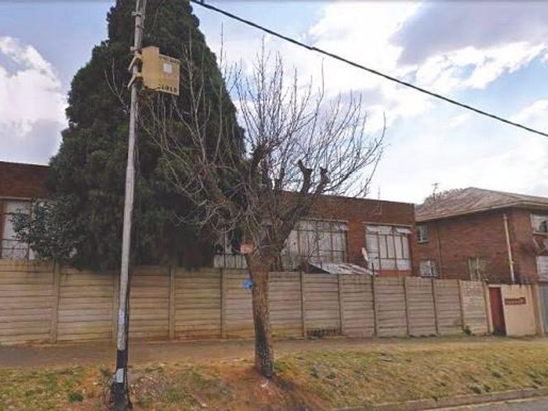 Ideal for first time buyers, young couples and/or a small family. - Photo 2