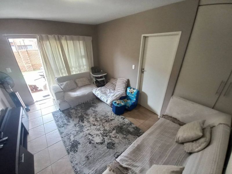 Two Bedrooms apartment for sale - Photo 3